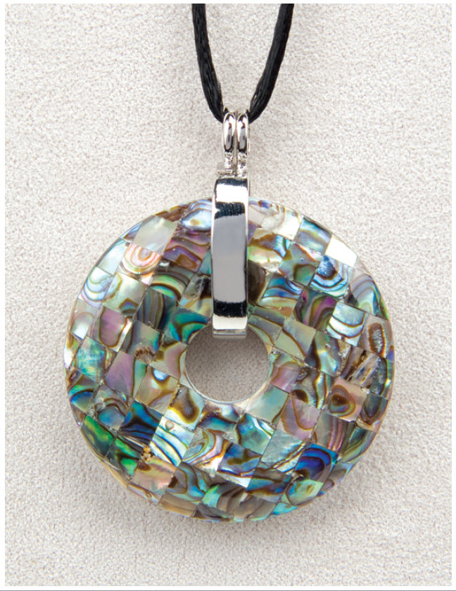 MEDICINE WHEELE & HOOK BEADS NECKLACE55,WHITE HEARTS BEADS