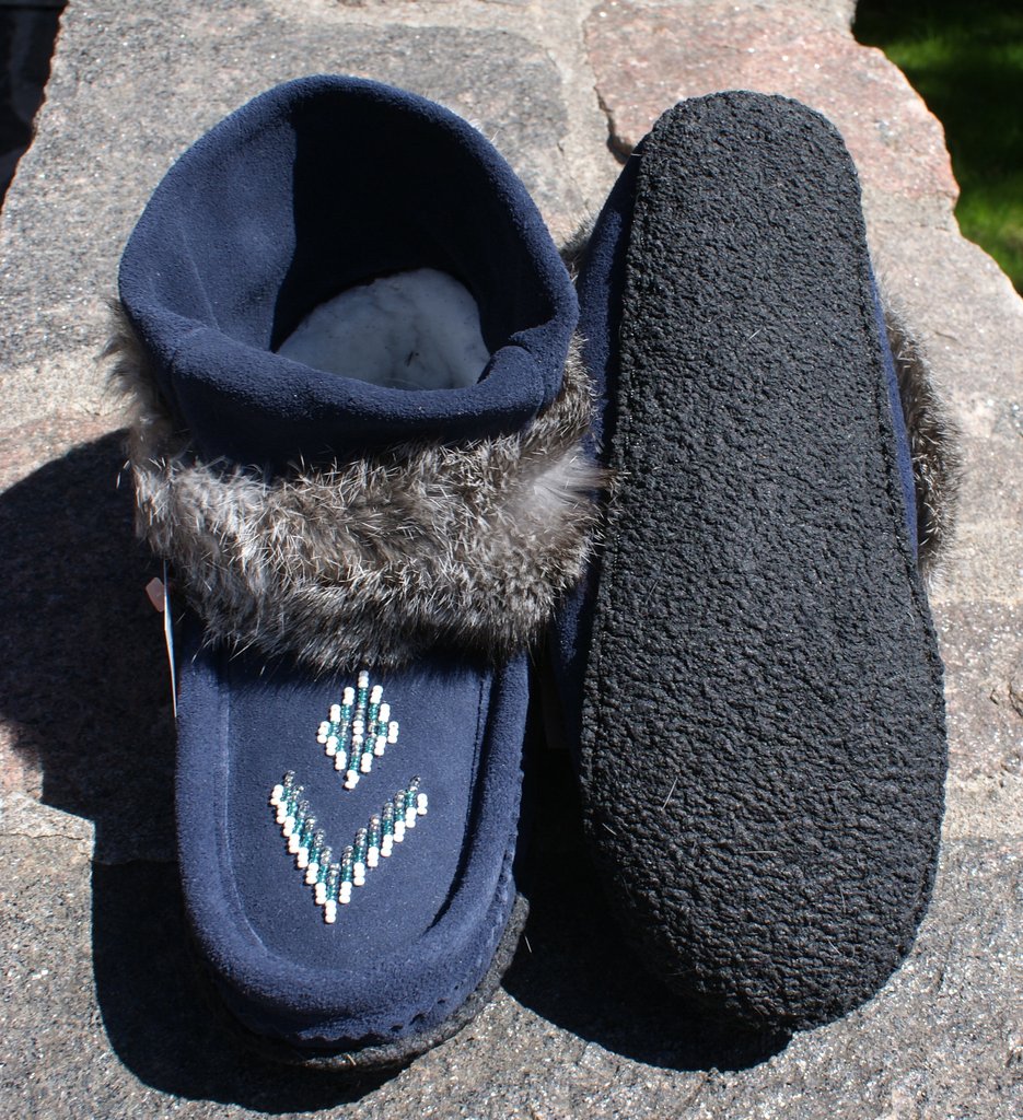 Mini Suede Mukluk-Black