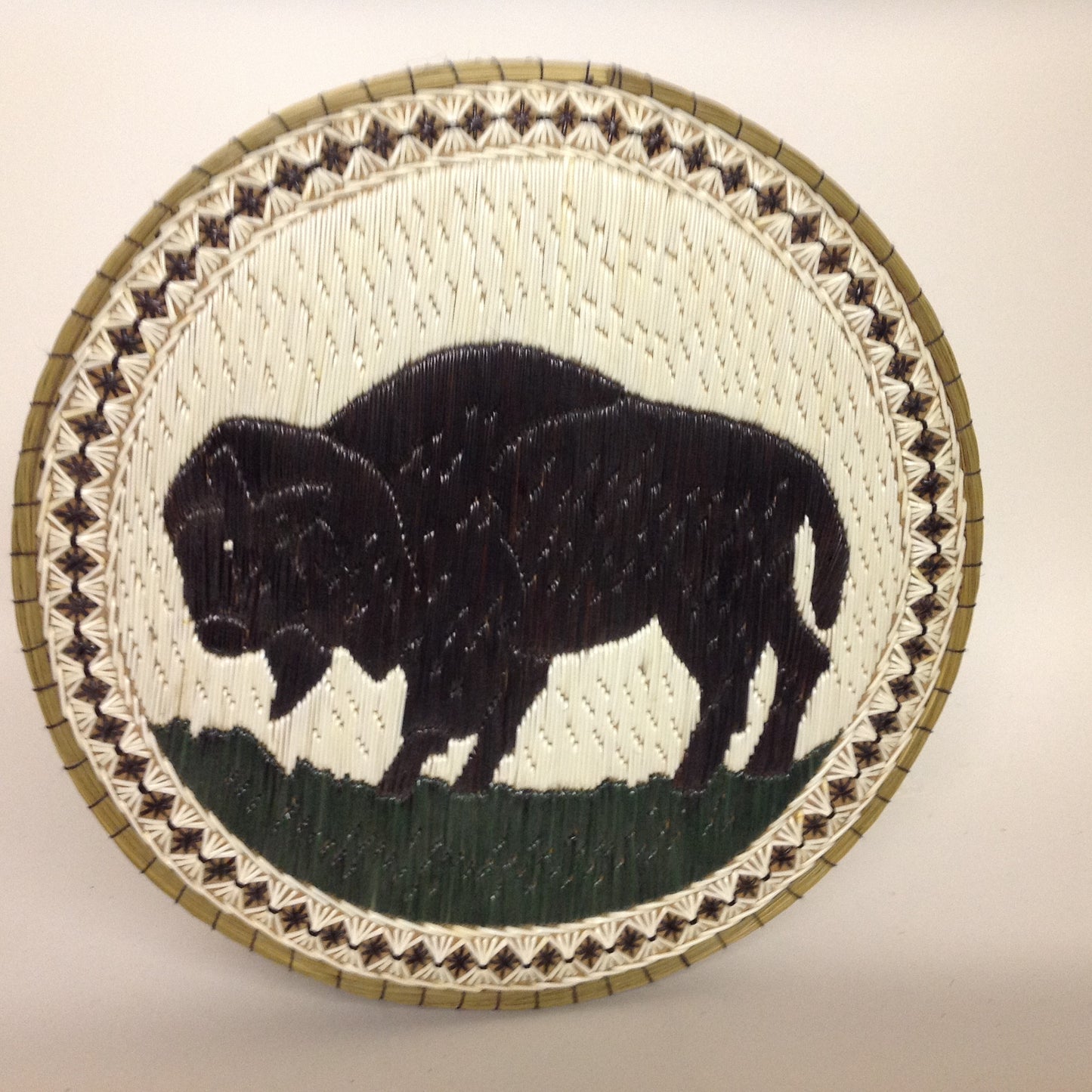 Buffalo Quill Box