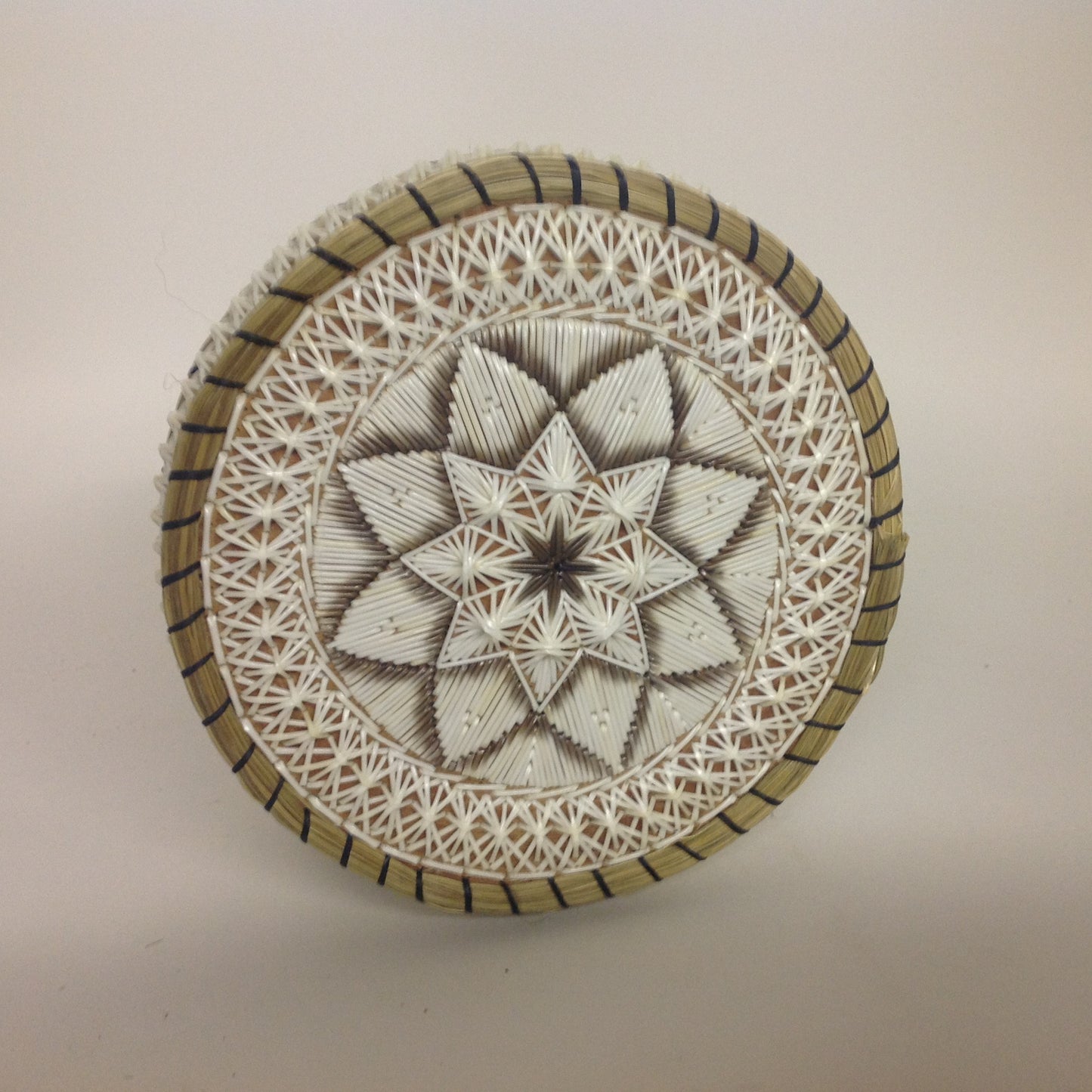 Natural Star Quill Box