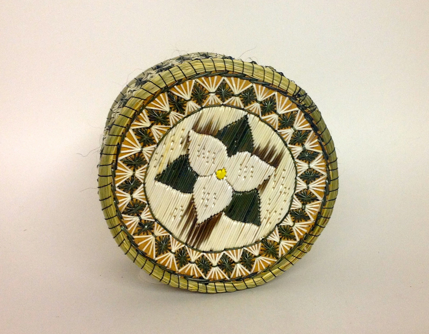 Trillium Quill Box