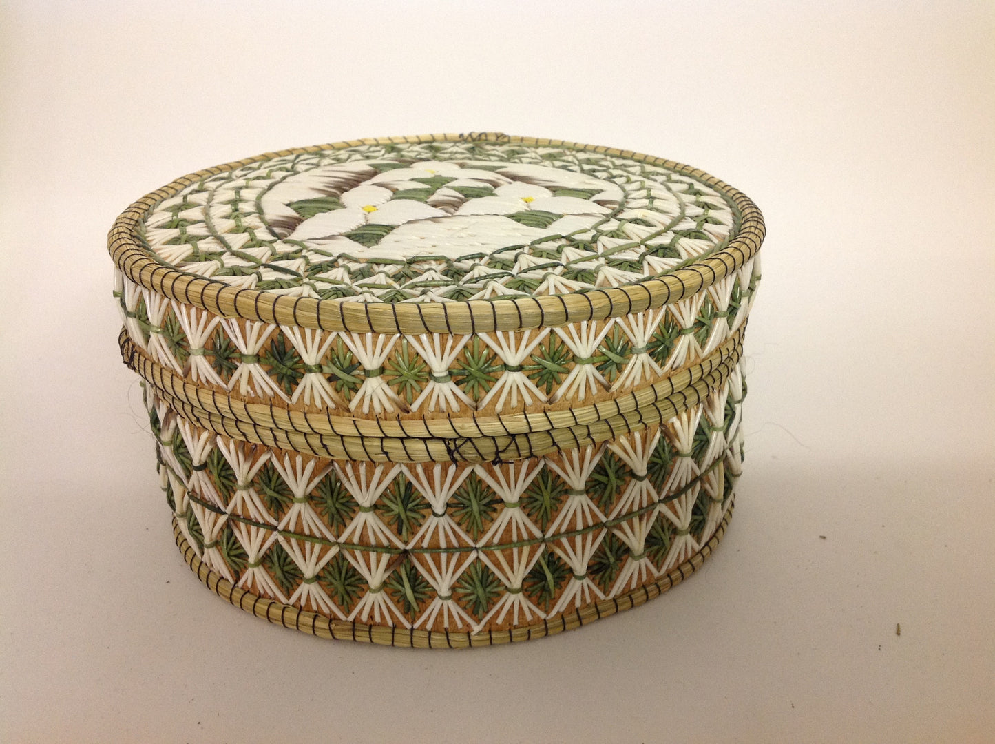 Trilliums Quill Box