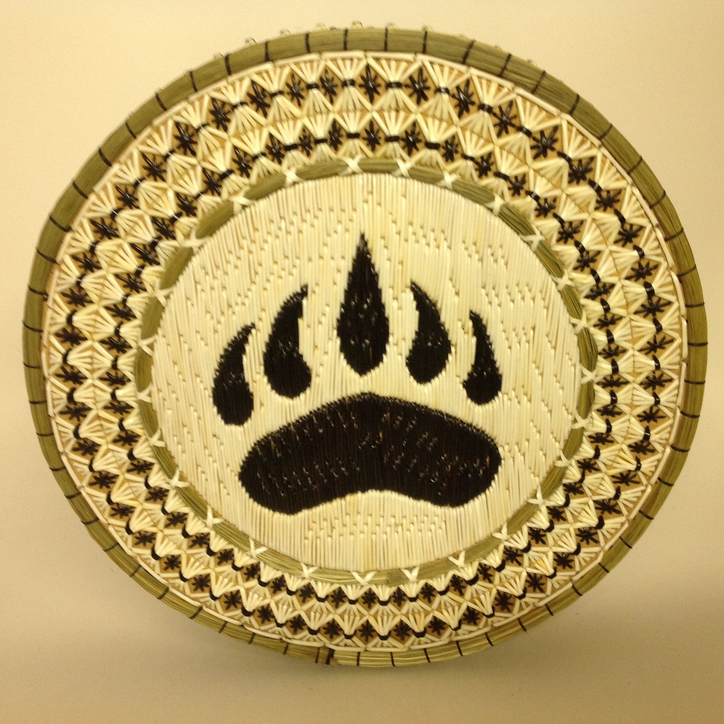 Wolf Paw Quill Box